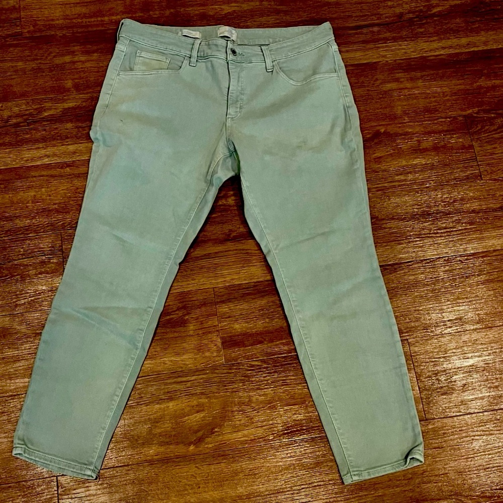 Universal Thread Green Ankle Cropped Jeans sz 14 like NEW